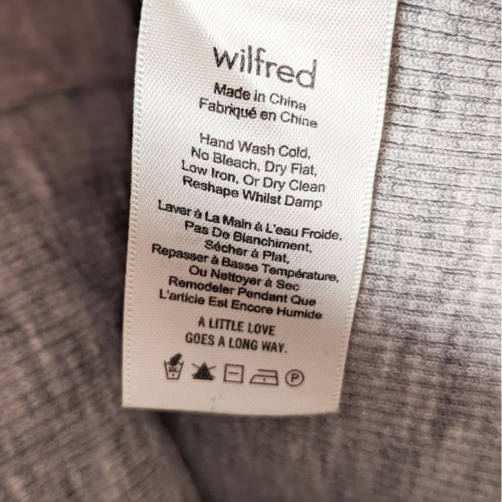 ❌SOLD❌ WILFRED Croquis Sweater  Ribbed Off Shoulder Light Grey Aritzia - Picture 11 of 11